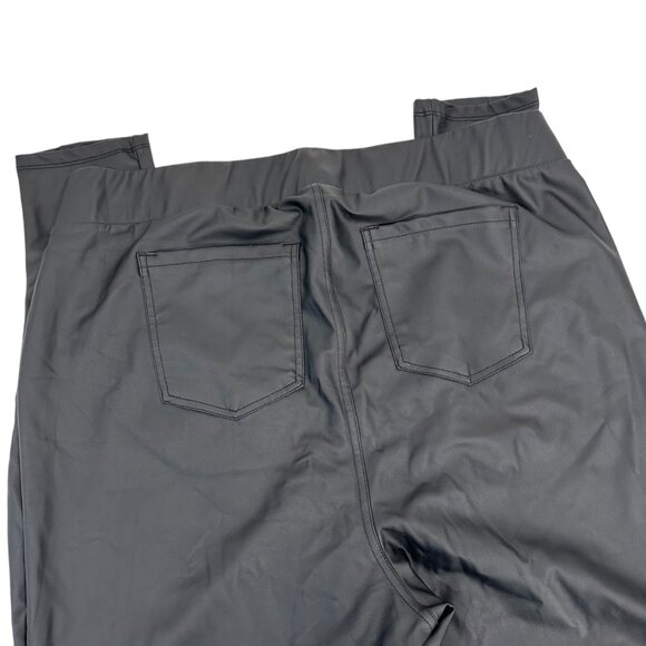 Torrid Black Faux Leather Stretch Jegging Pant Women SZ 2 High-Rise Back Pockets - Picture 9 of 11